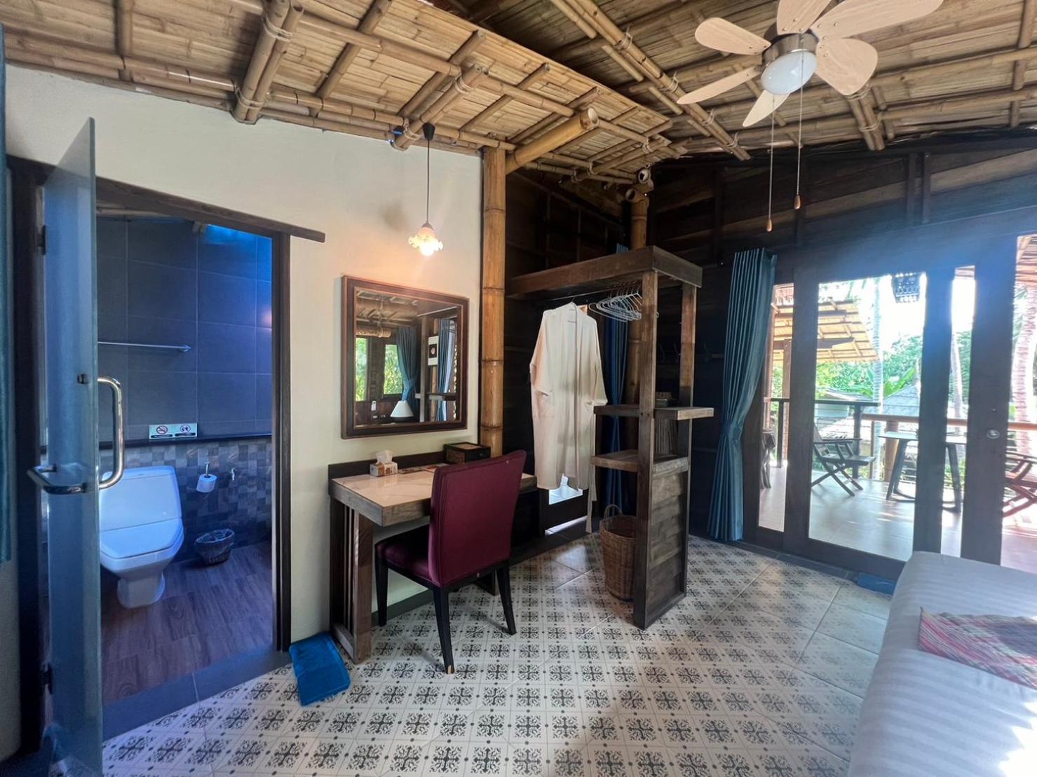 Hotel Relax House Lanta Old Town Ko Lanta Exterior foto